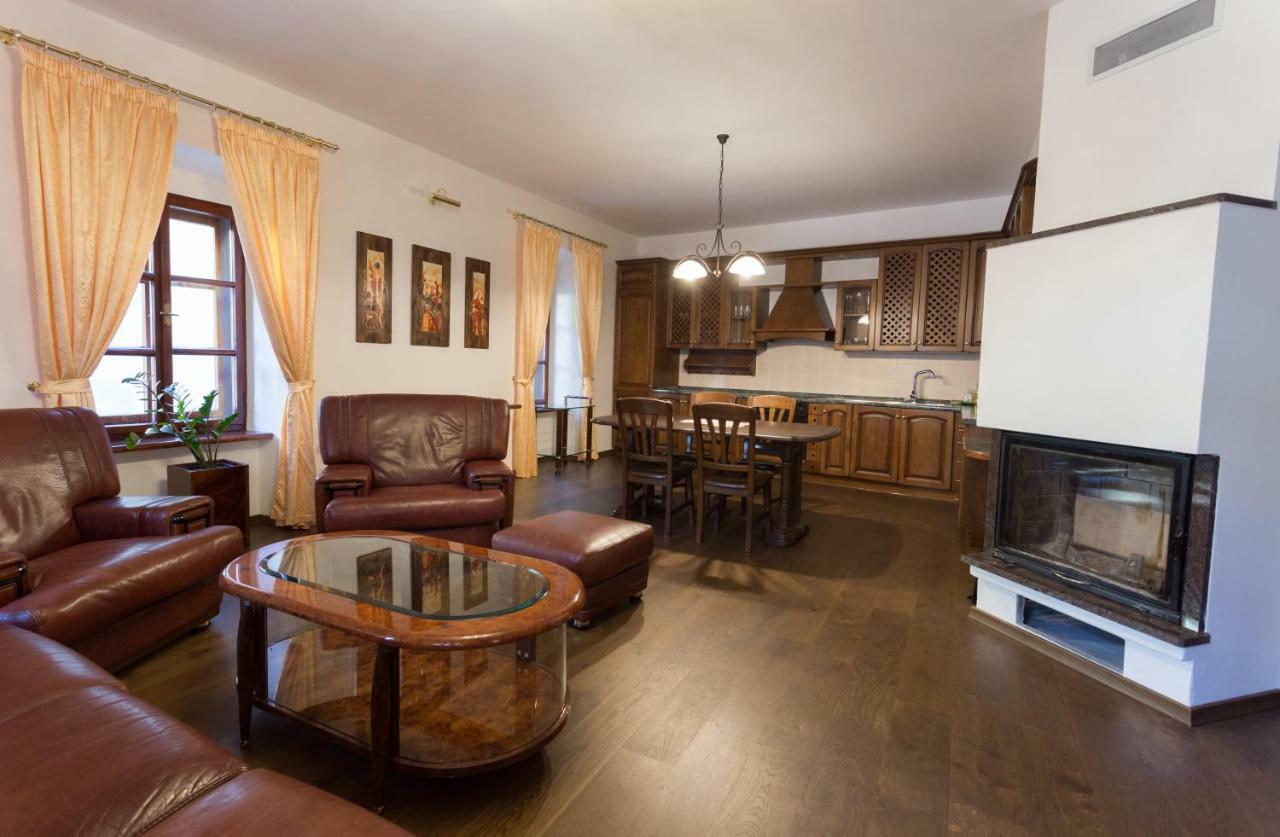 Apartman Pri Lyceu Banská Štiavnica المظهر الخارجي الصورة