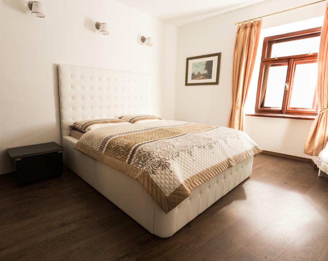 Apartman Pri Lyceu Banská Štiavnica المظهر الخارجي الصورة