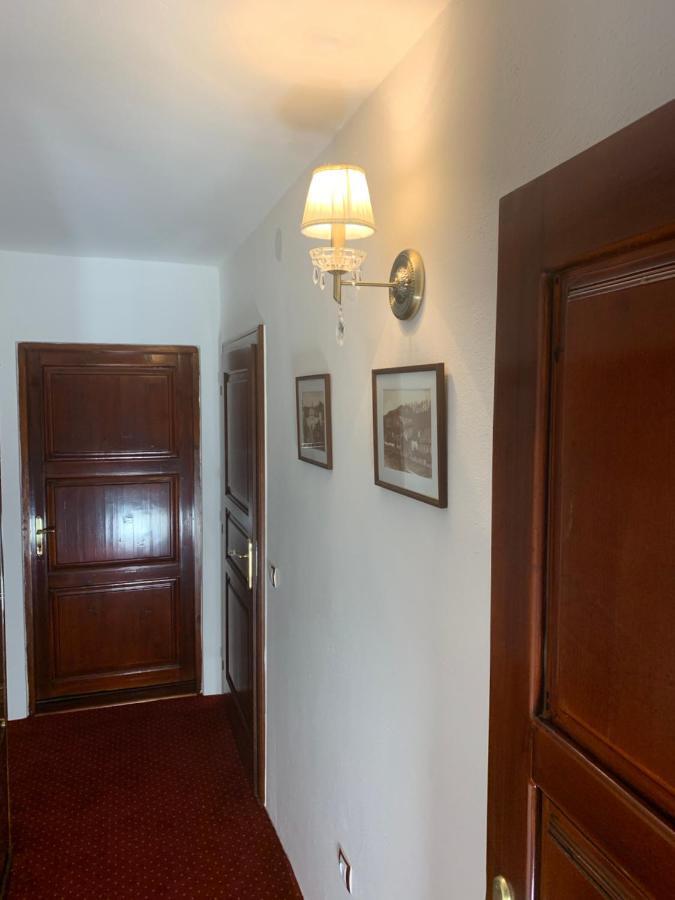 Apartman Pri Lyceu Banská Štiavnica المظهر الخارجي الصورة
