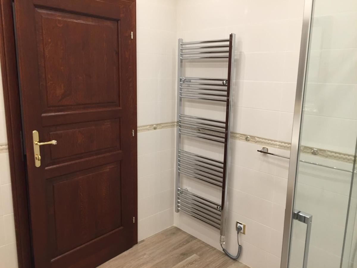 Apartman Pri Lyceu Banská Štiavnica المظهر الخارجي الصورة